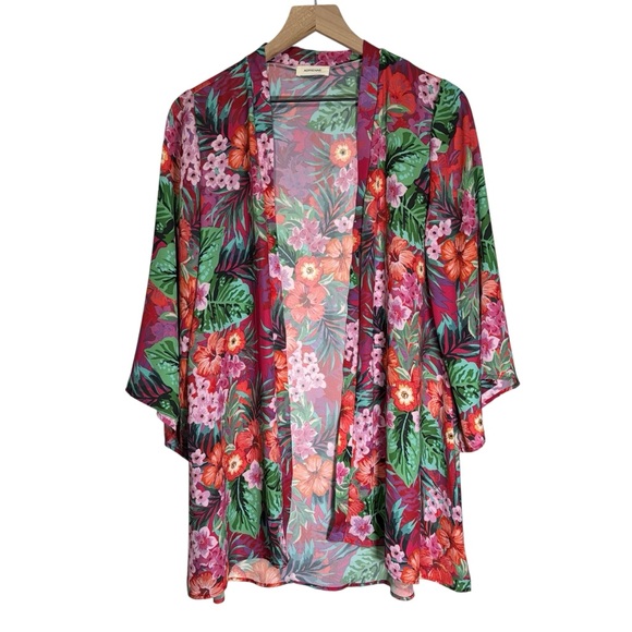 Floral Kimono Cardigan Size Medium Tropical Vacation Resort Beach Coverup - Picture 1 of 14